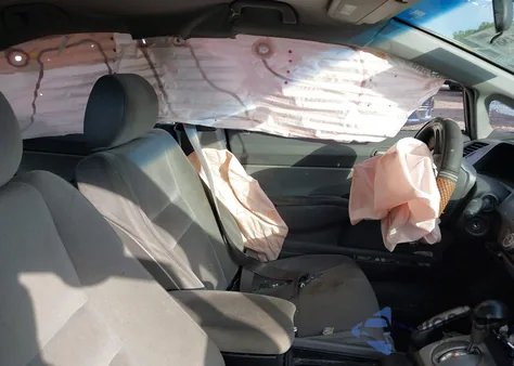 2008 Honda Civic Lx z USA, uszkodzony, nr VIN 2HGFA16588H350467